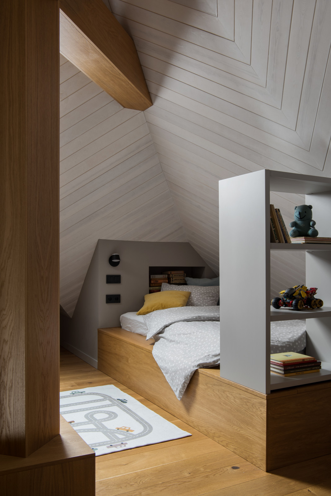 Houzz тур: Современная дача в монохромной гамме