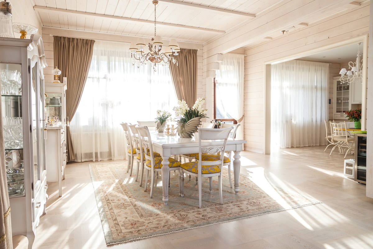 Интерьер деревянного дома