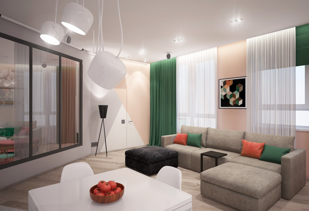 "Треугольная квартира"