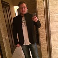 Денис Новиков