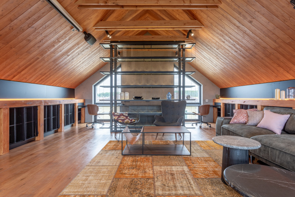 Лофт с сетчатым баром