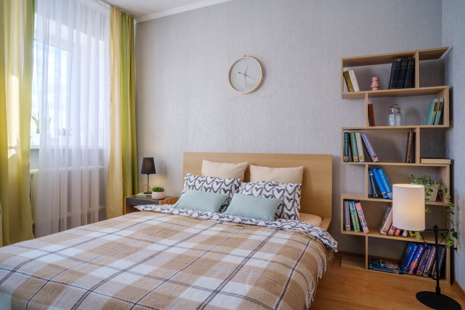 Обложка проекта: Апартаменты на Баумана