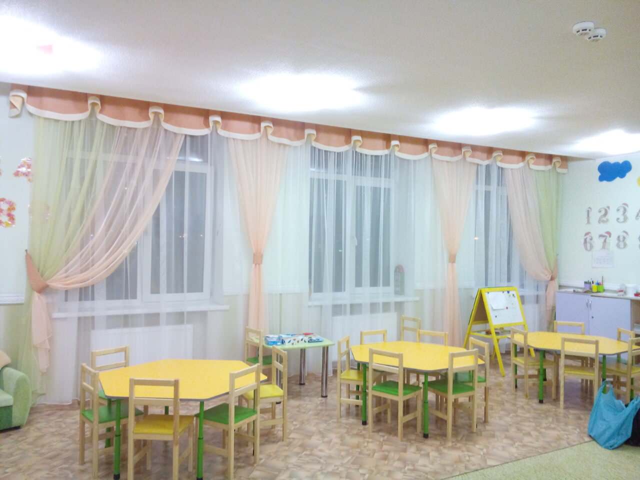 Обложка проекта: Шторы для детского сада