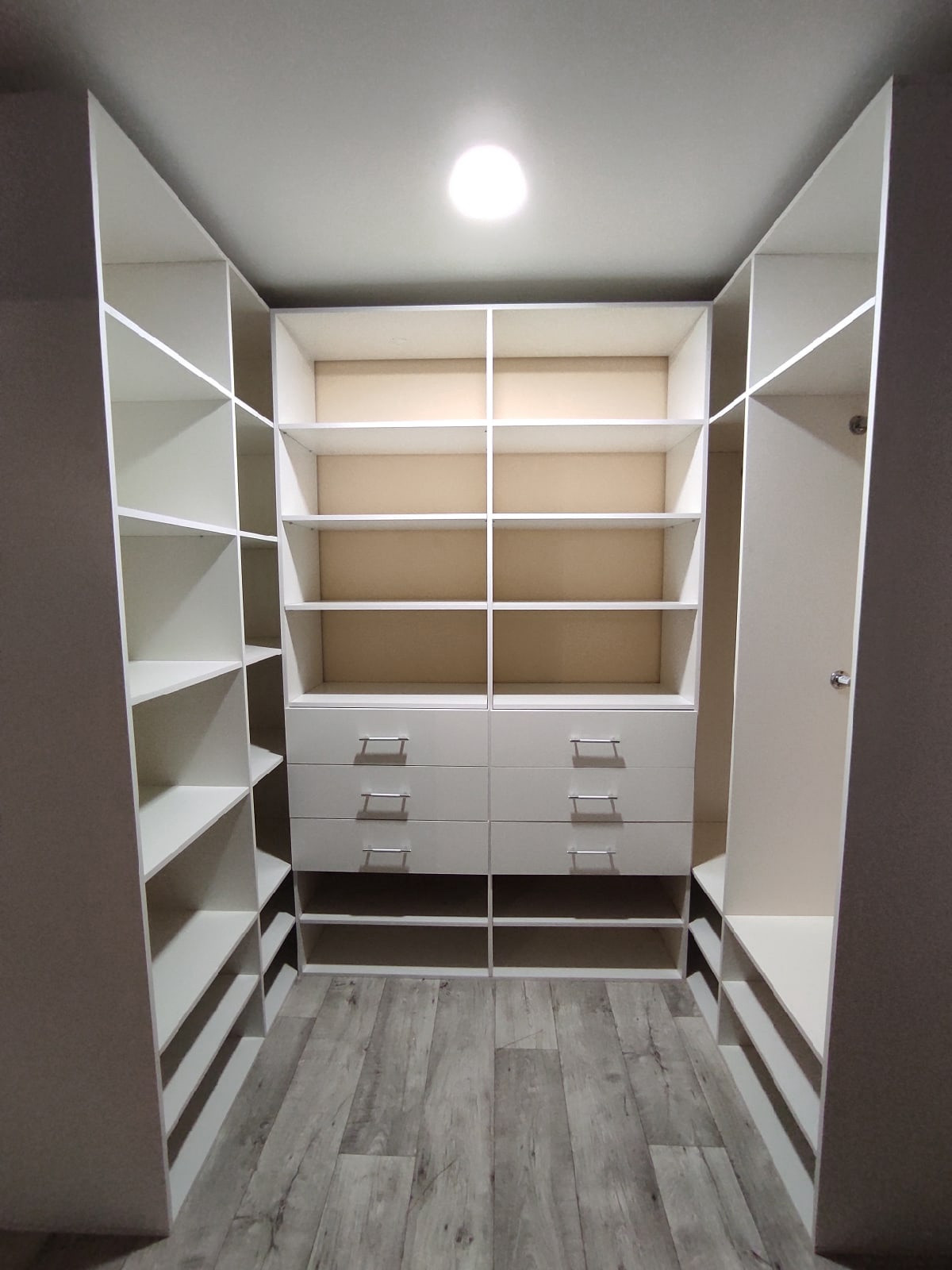 Реализованные проекты "шкафы и гардеробные"