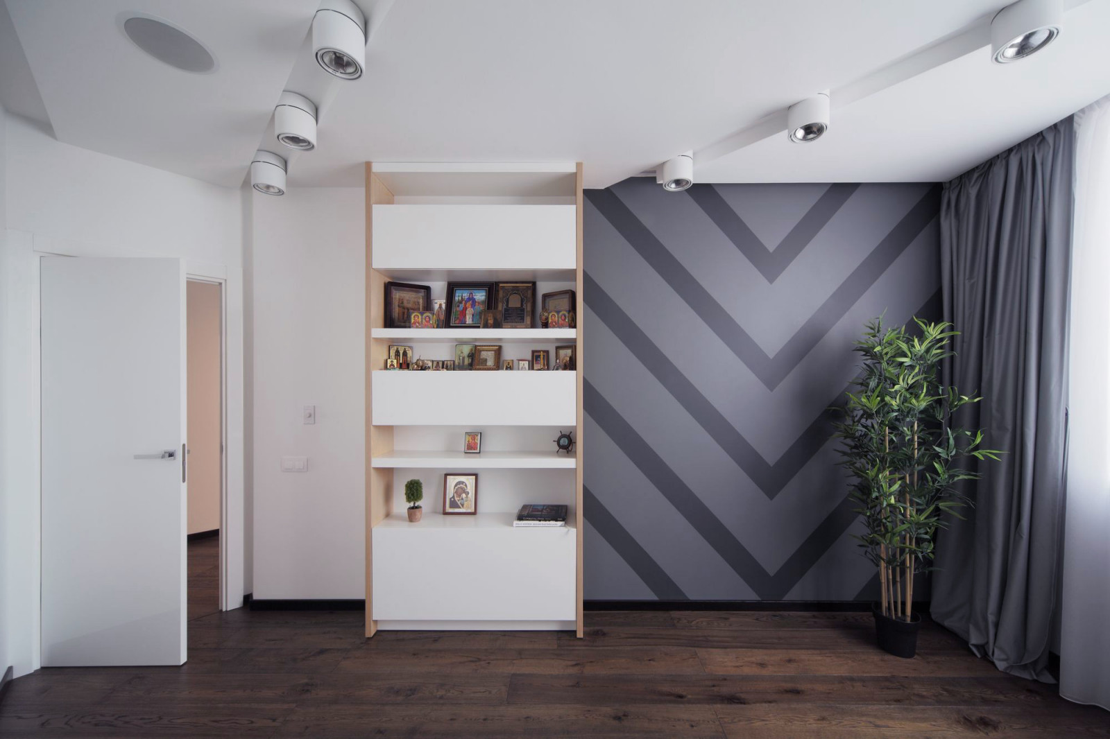 Трехкомнатная квартира в Екатеринбурге