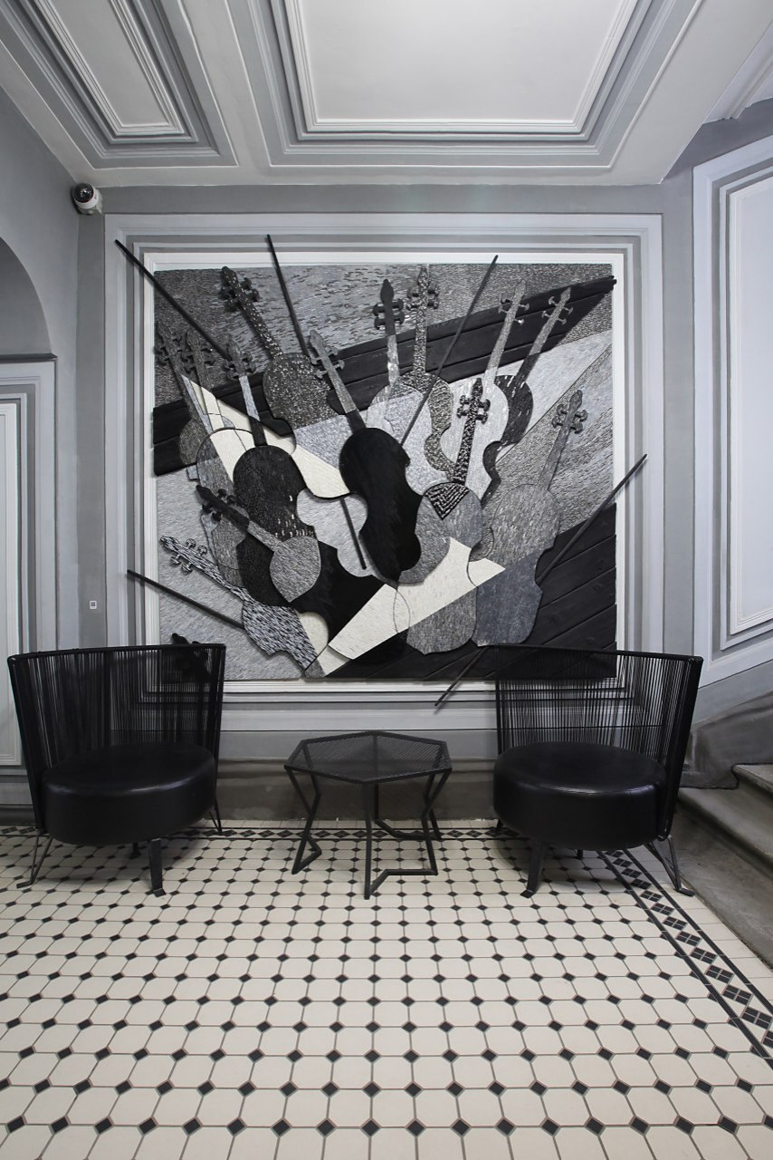 Обложка проекта: Мозаичное барельефное панно «Скрипка»