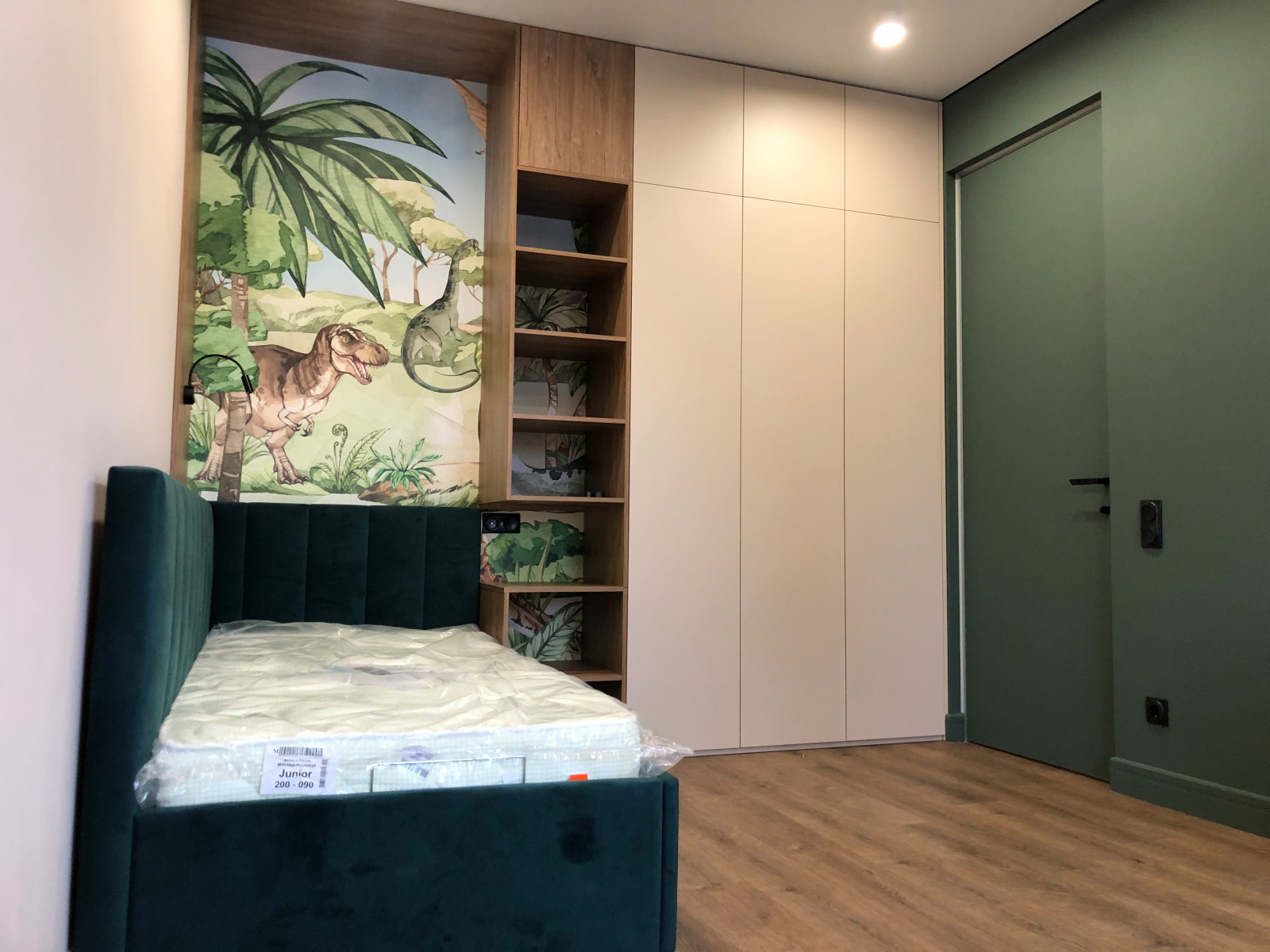 "ЖК Новый Лесснер". Квартира 80м2, 2-ком.