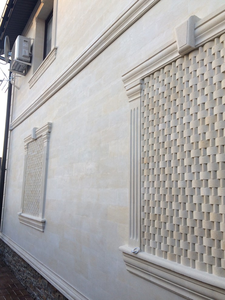 облицовка камнем дома, забора, барбекю