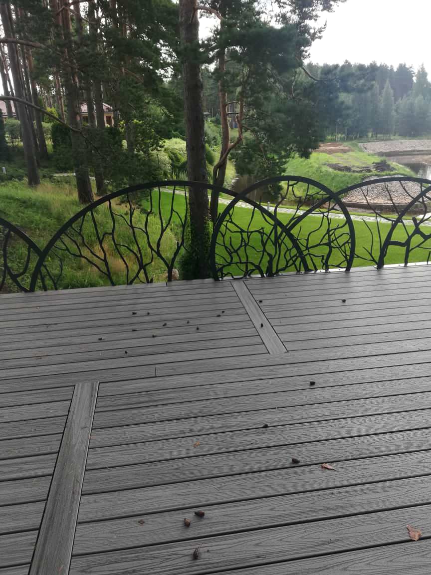 Террасы с дизайнерским решением системы ограждений