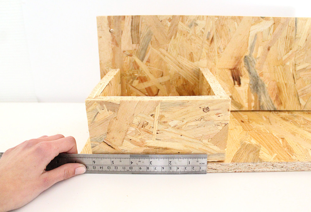 Своими руками: Подвесная полка для цветов из ОСБ