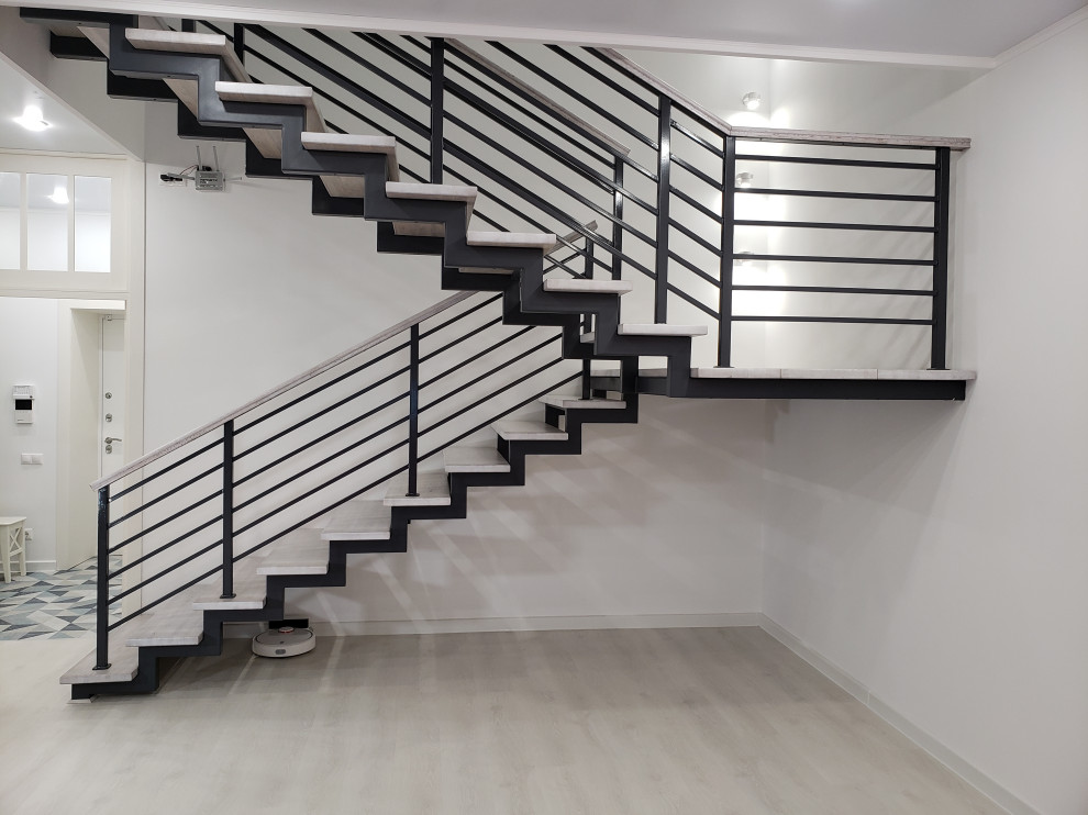 Лестница в стиле минимализм