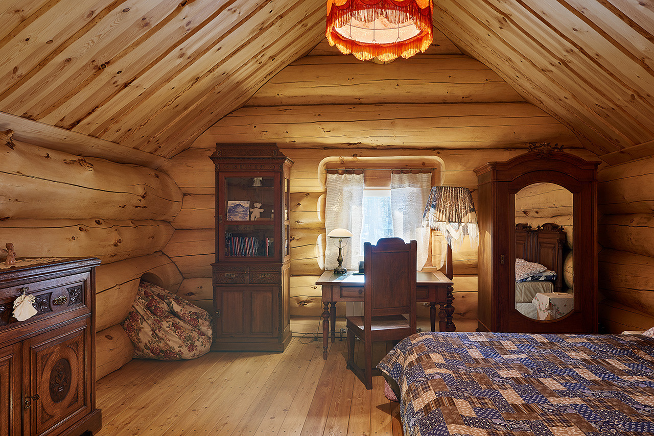 Интерьер деревянного дома в русском стиле