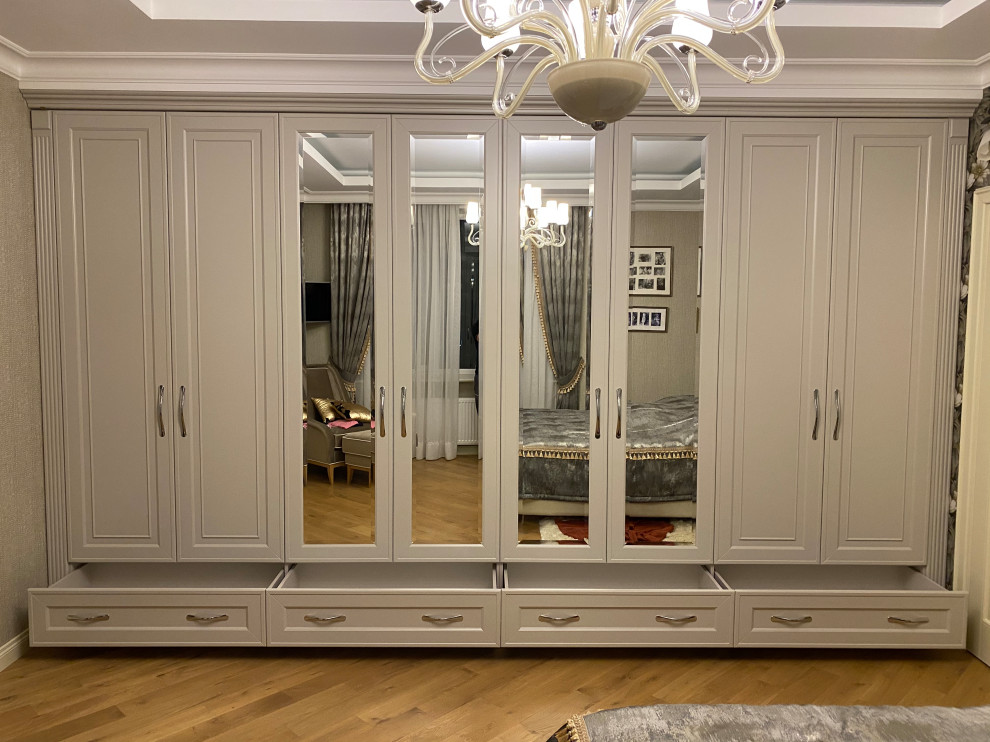 Шкаф в спальню.