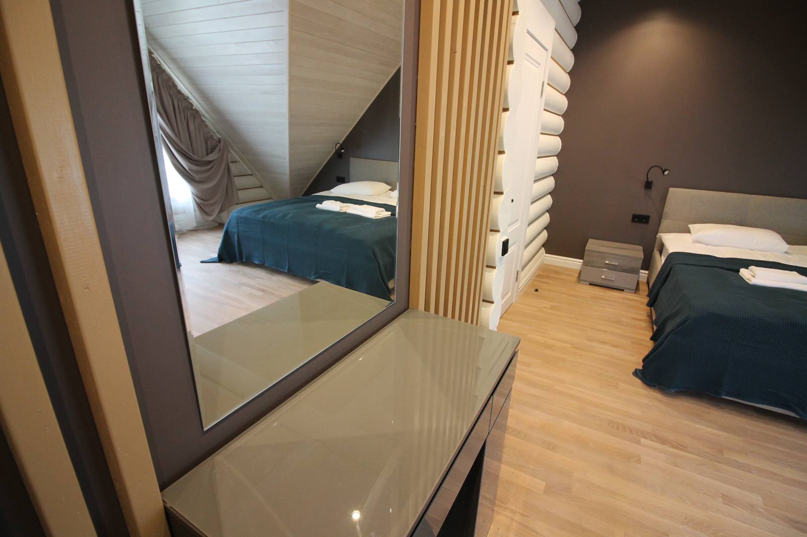 Срубовой коттедж 38 в п.Рощино, Ленинградская обл. Царство-Королевство