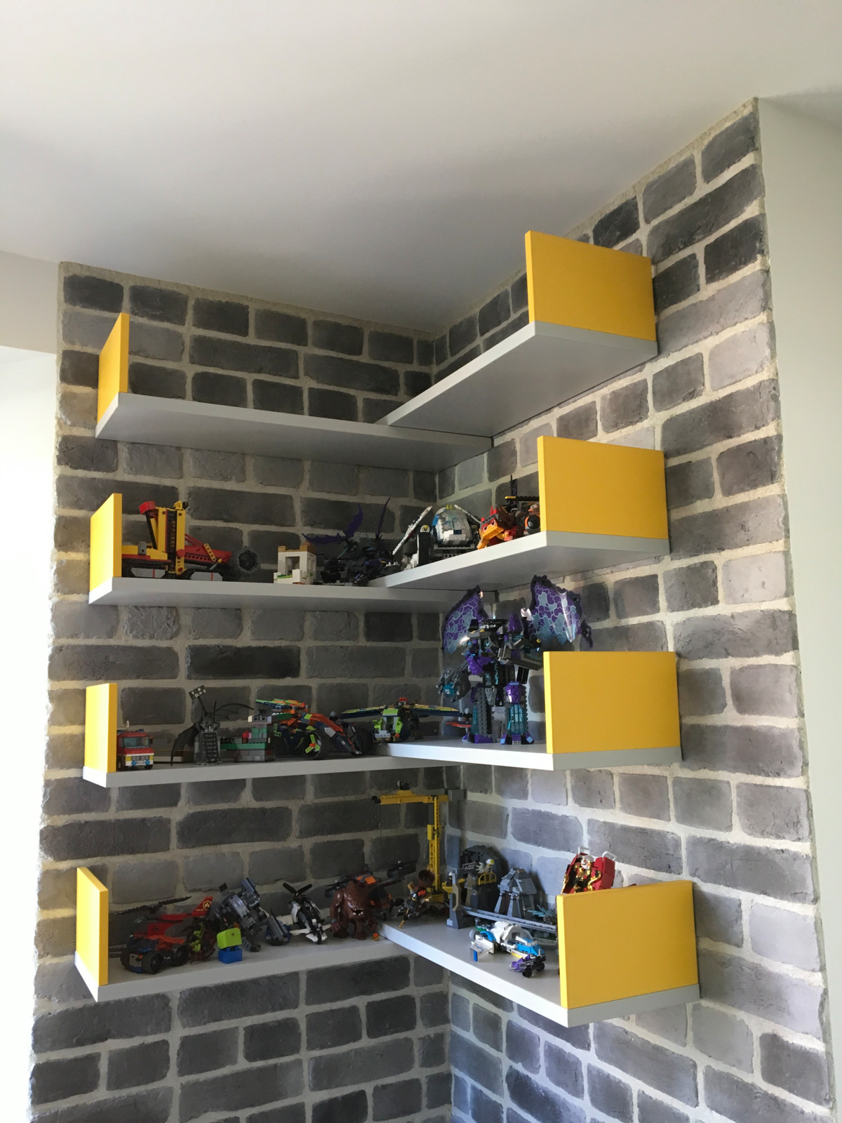 Обложка проекта: Таун-хауз в Лисьем Носу