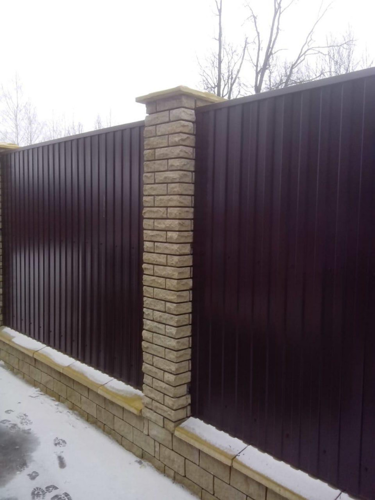 Обложка проекта: Небольшая банька и установка забора на даче в Подмосковье