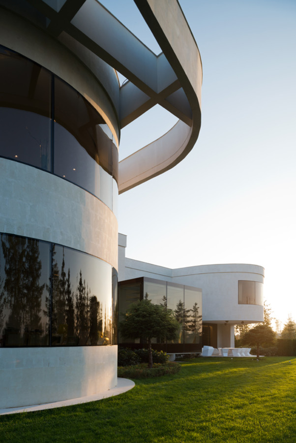 Houzz тур: Современная вилла в диалоге с подмосковной природой