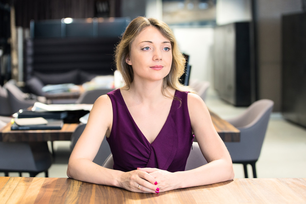 Обложка проекта: Фотосессия сотрудников для дизайн студии Goldenheads