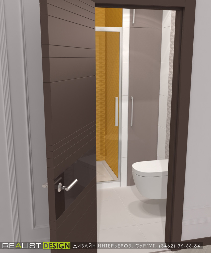 Жёлтая ванна. квартира в Москве. 2018