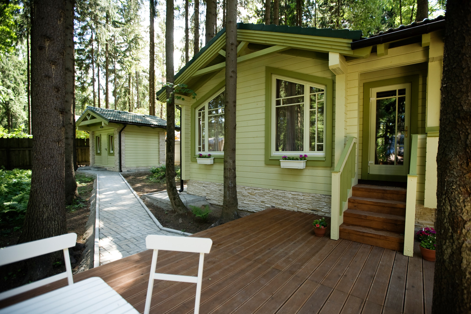 Терраса и дом