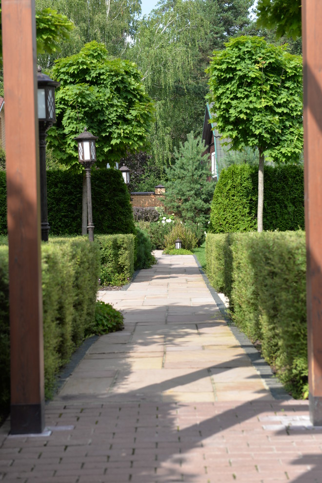 От знакомства до последнего цветника 6 месяцев