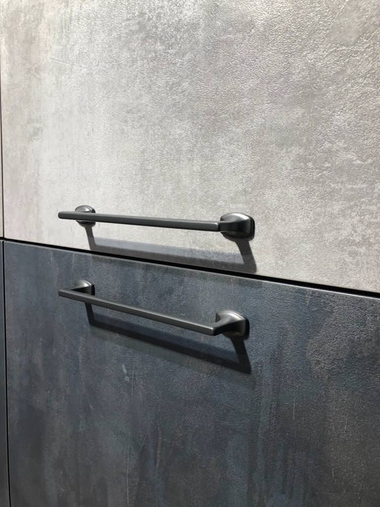 Обложка проекта: Шкаф для одежды ДЖОВАНЕ