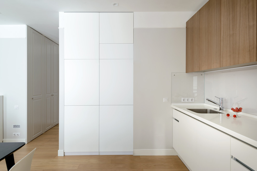 Современная квартира на Декабристов