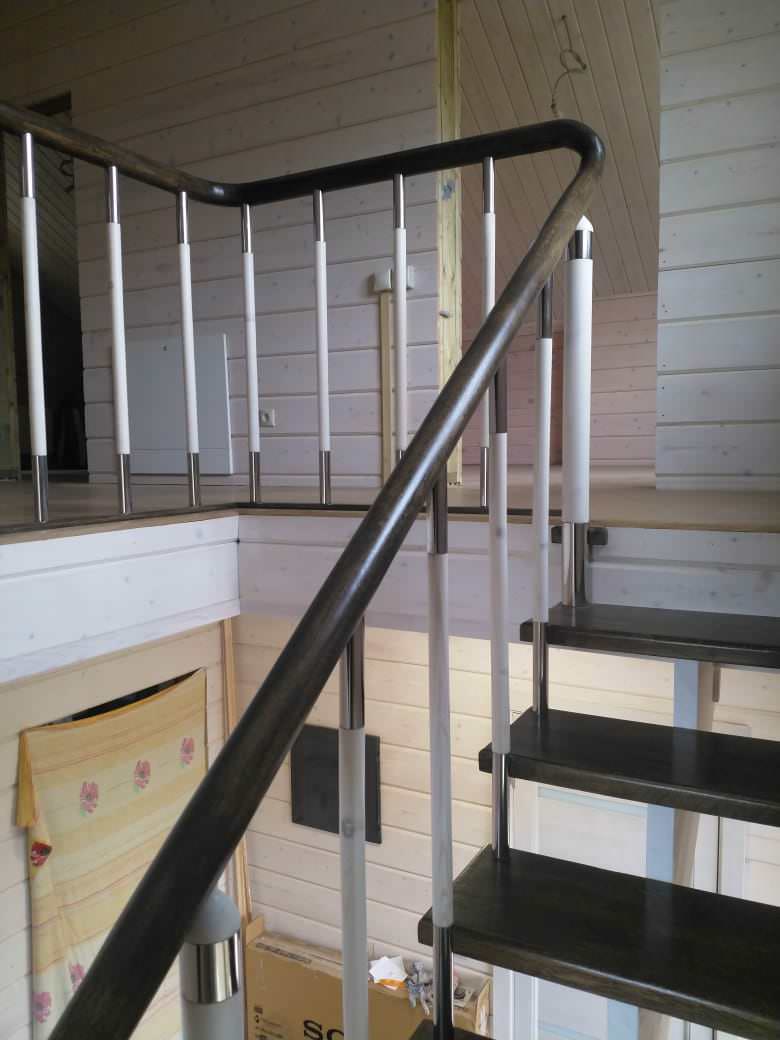 Деревянная лестница "Брусничные поля"