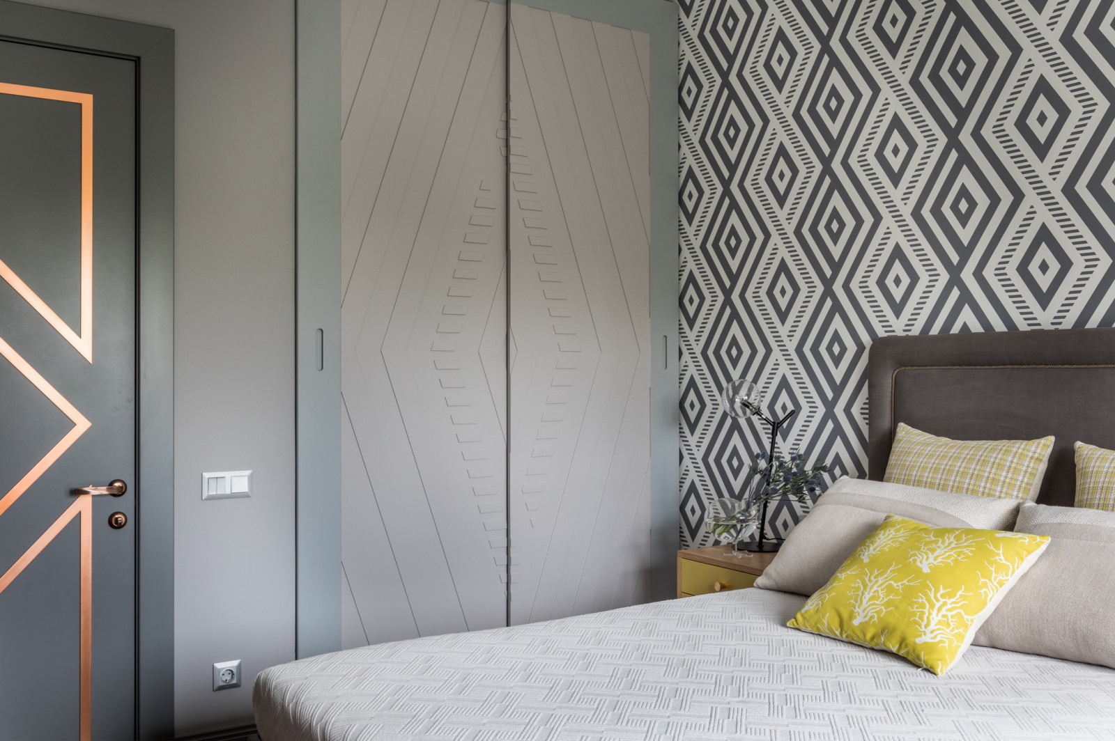 Просто фото: Шкафы с красивым фасадом — 30 идей