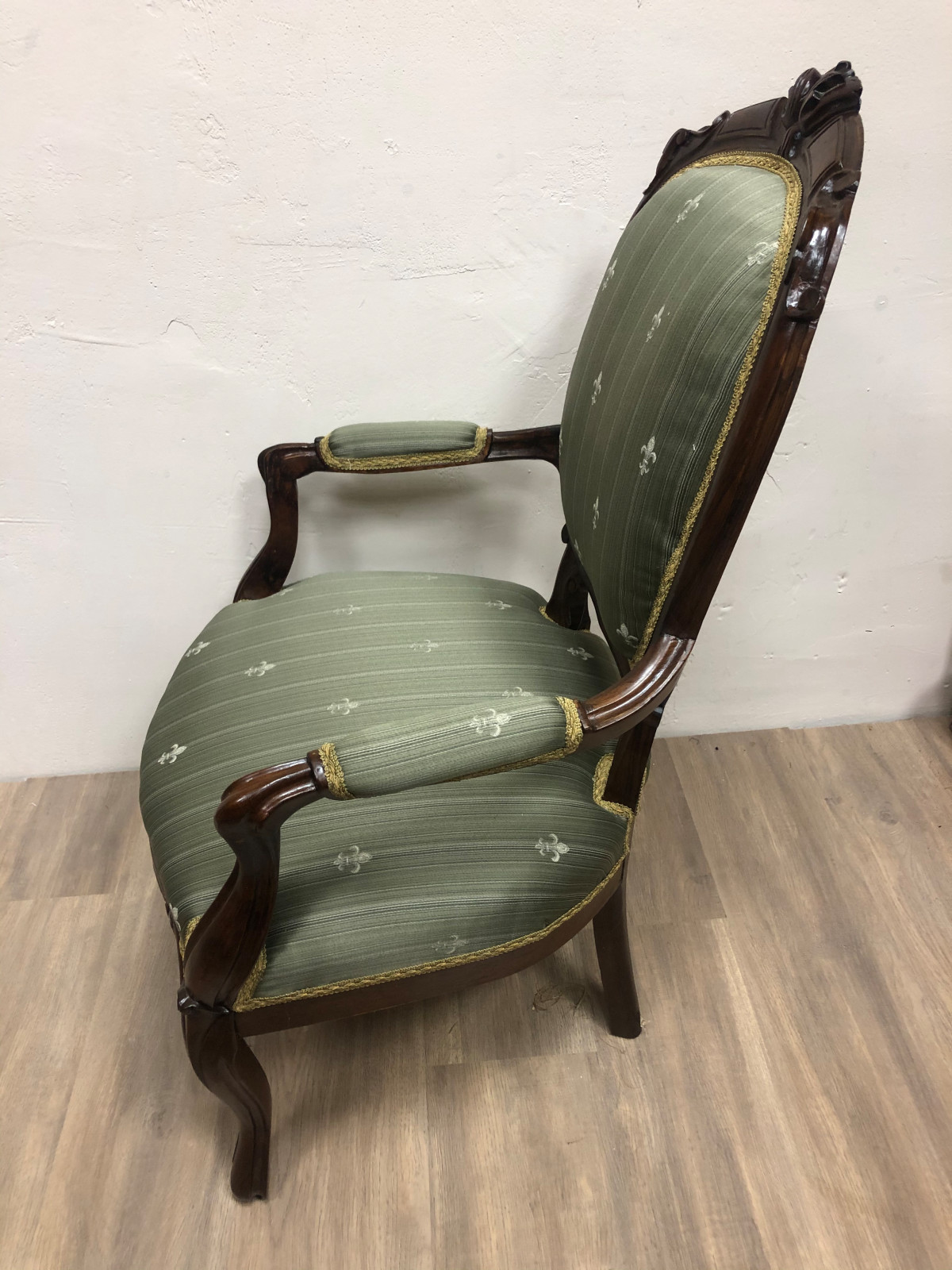 Обложка проекта: Реставрация кресла