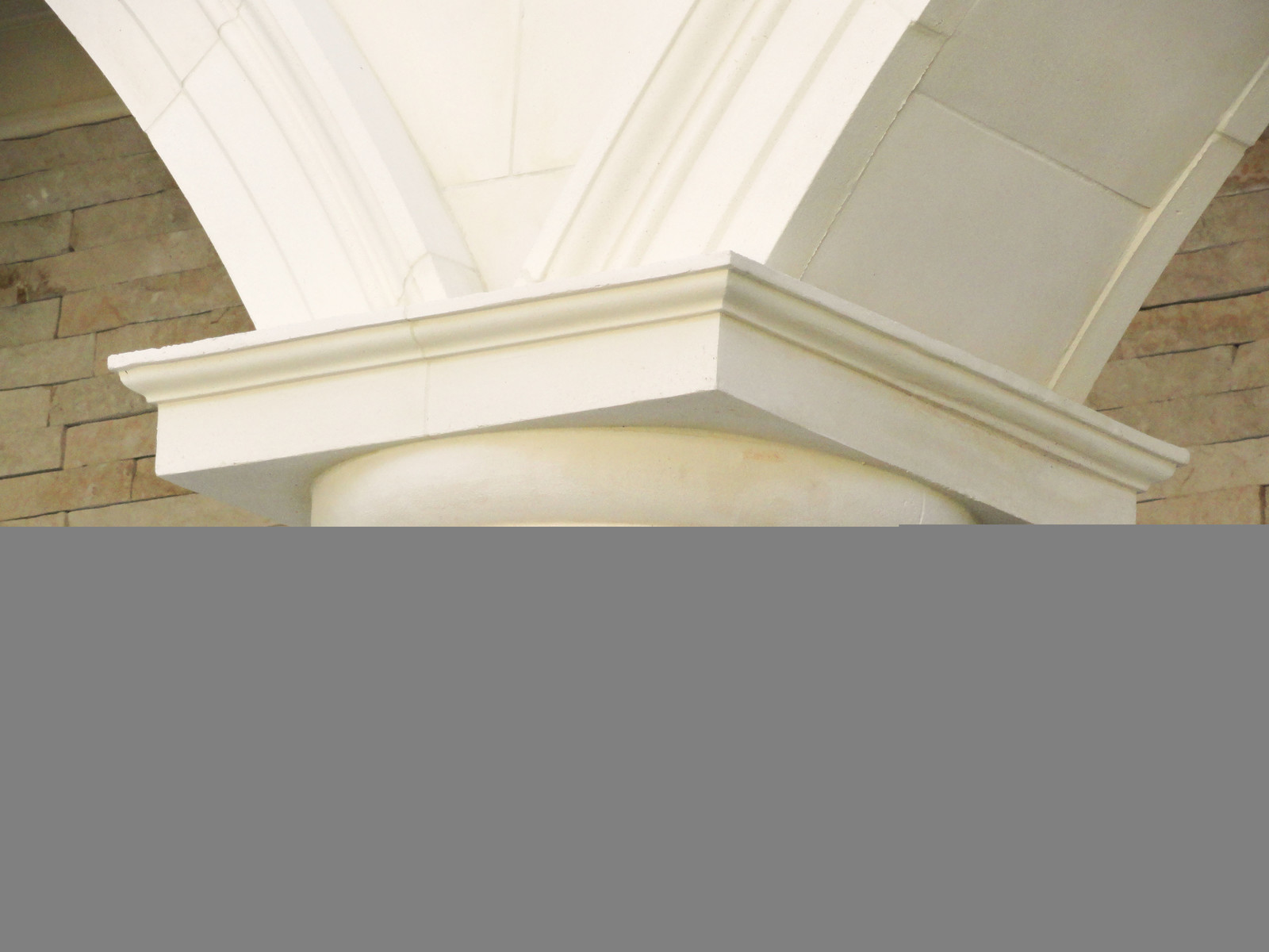 Дом на склоне