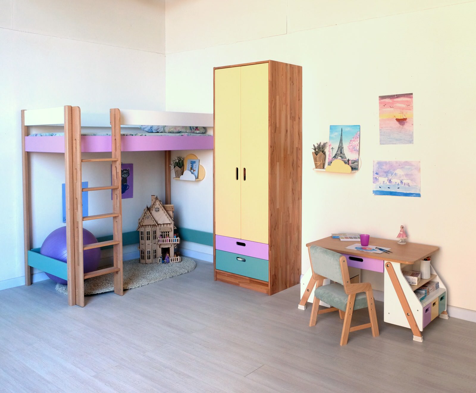 Набор мебели из бука в детскую от 3 лет