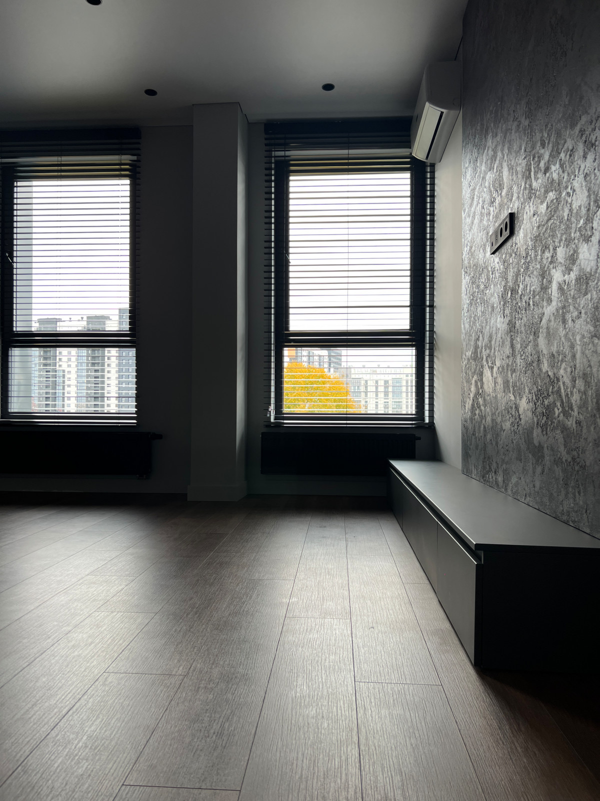 Обложка проекта: Черно-белая квартира в ЖК "ALT"