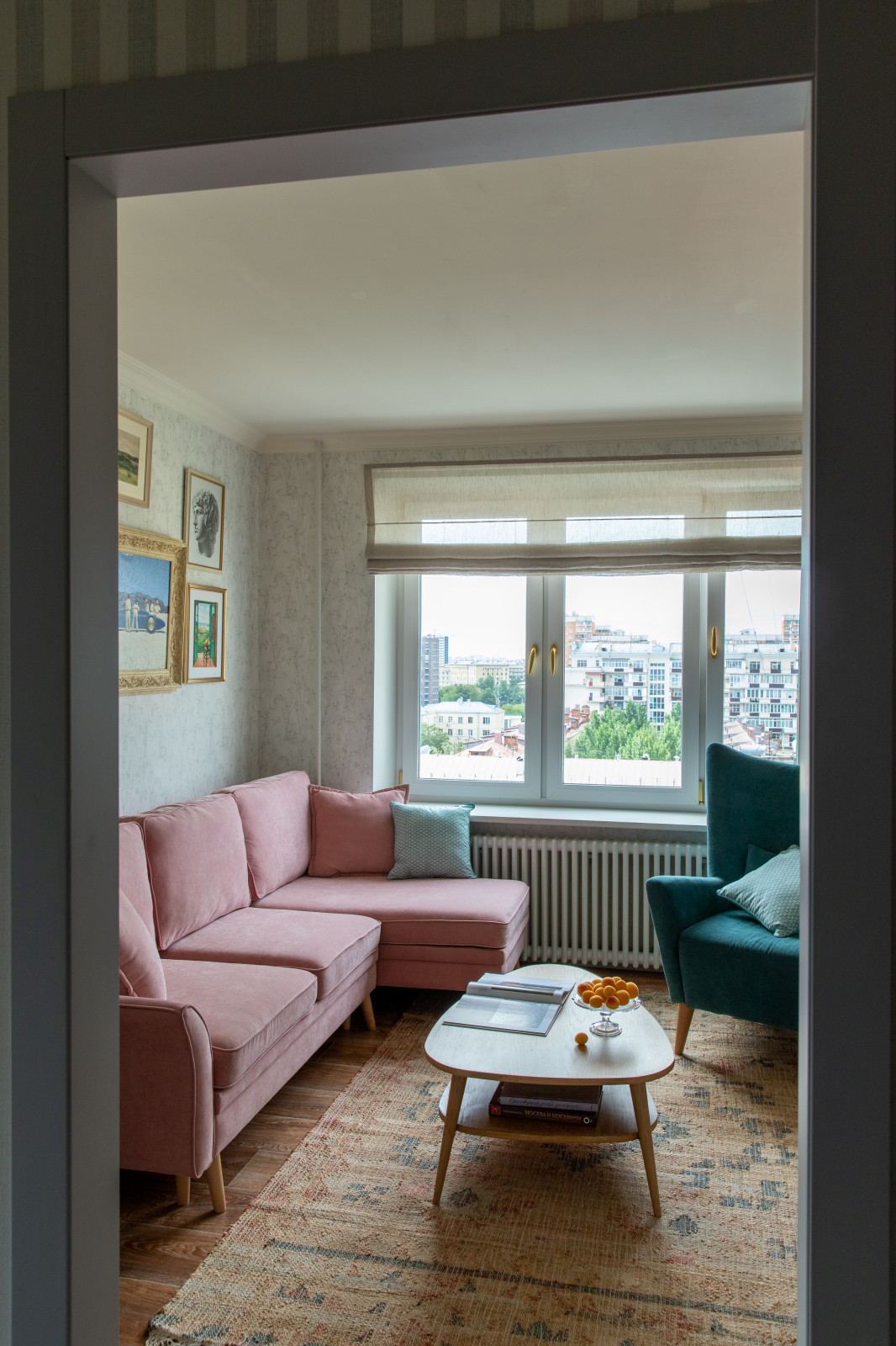 В гостях: Квартира с антикварным буфетом и быстрым ремонтом