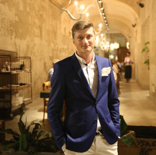 Оскар Адамия