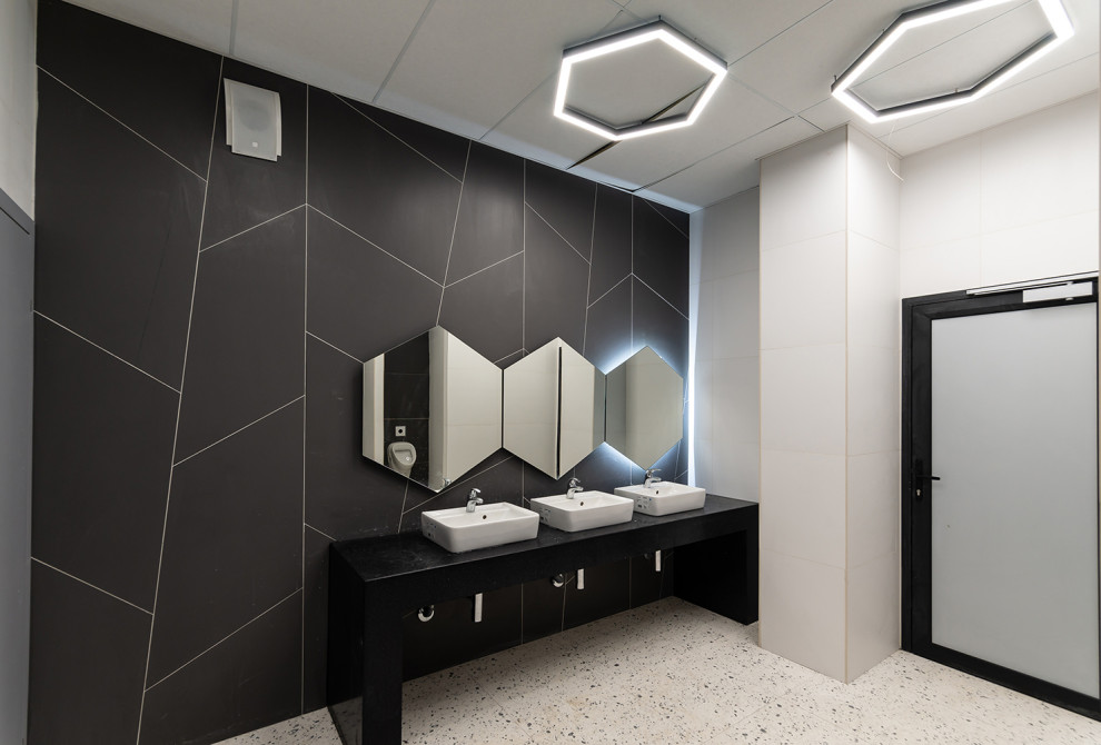 Office on Krasnogo Tekstil'shchika by Bronka Space