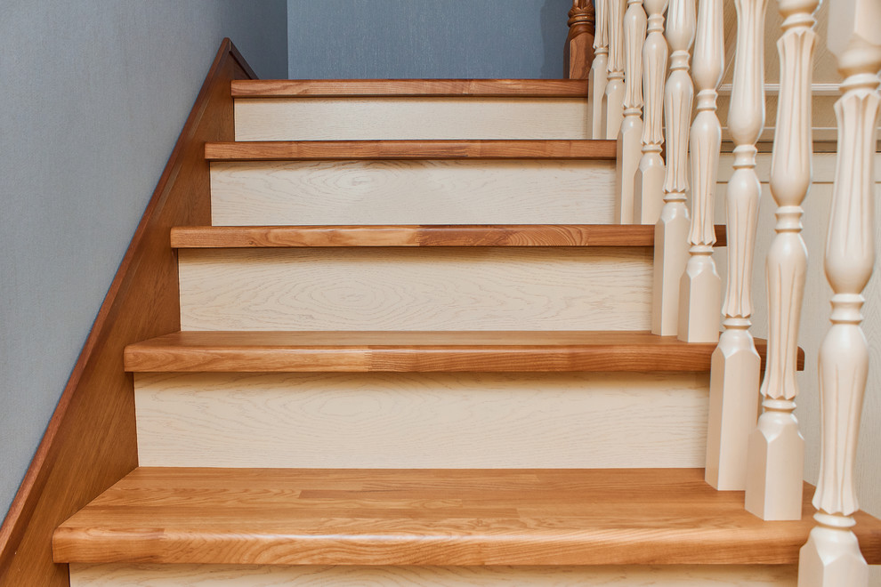 Лестница из сосны