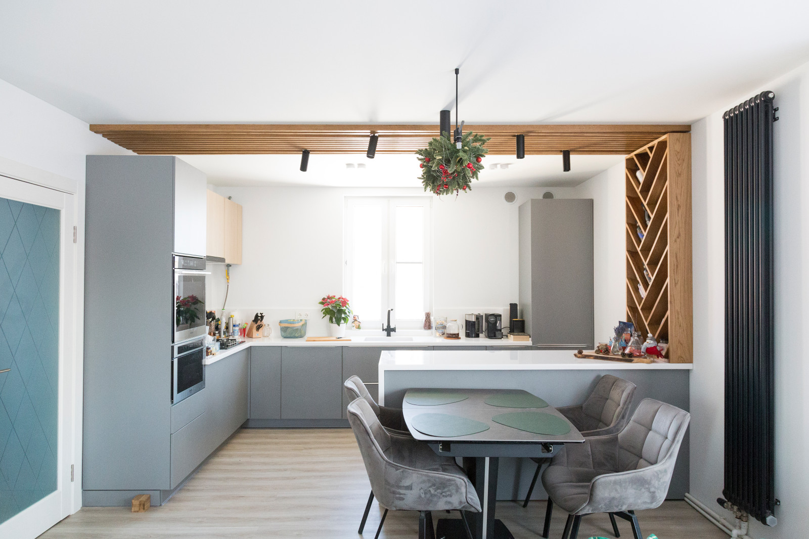 Винный стеллаж из дуба в масле