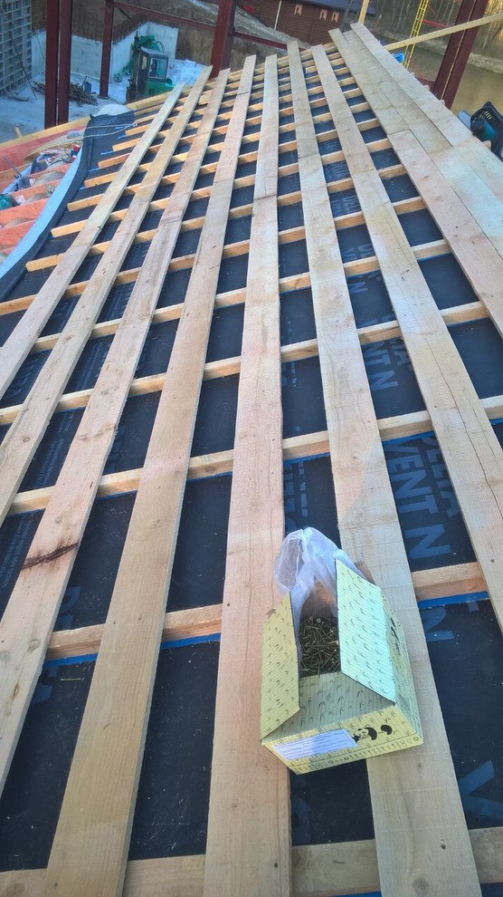 Устройство кровельных и фасадных конструкций с фальцевым медным покрытием