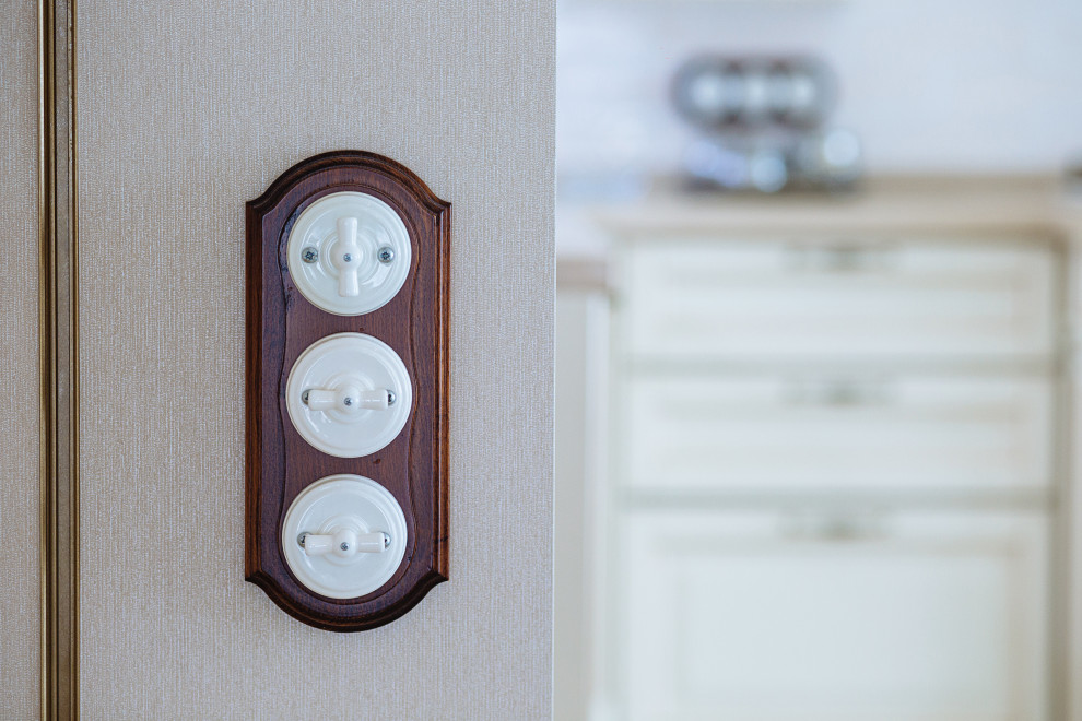 Современная интерпретация стиля "Шебби-шик" в двухкомнатной квартире на мансарде