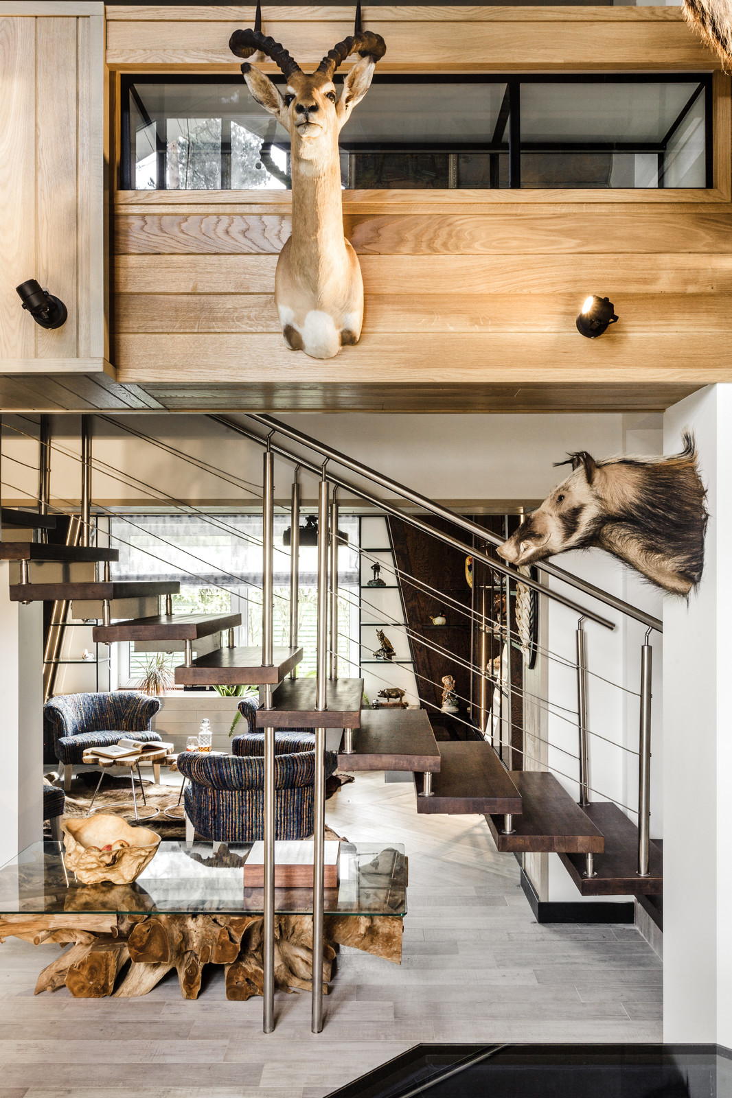 Дом охотника в современном стиле