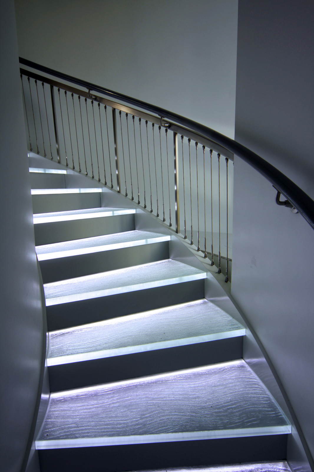 лестницы с подсветкой
