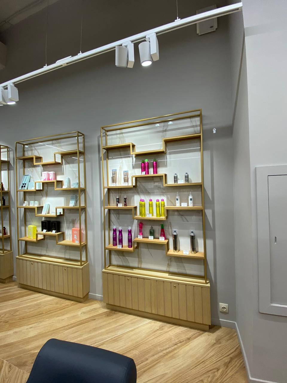 Обложка проекта: Fen Dry Bar