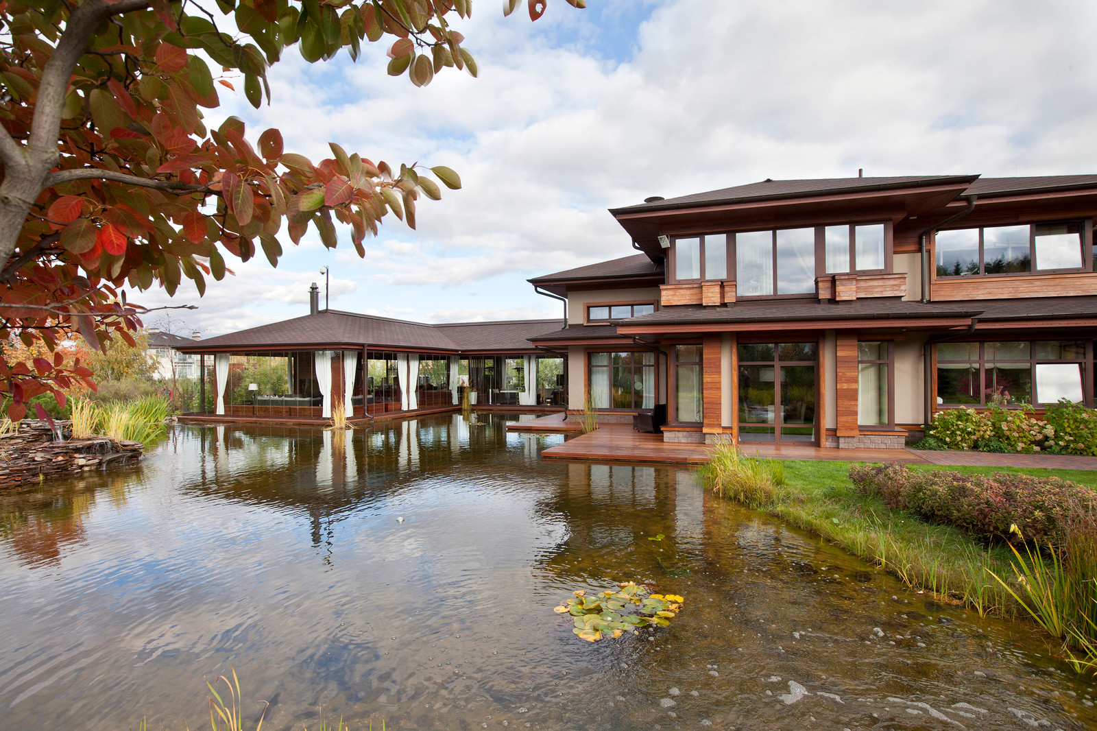 Загородный дом в поселке "Бенилюкс"