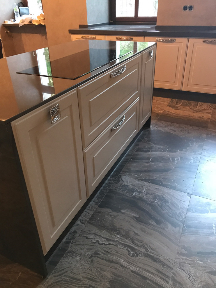 Квартира на Патриарших прудах