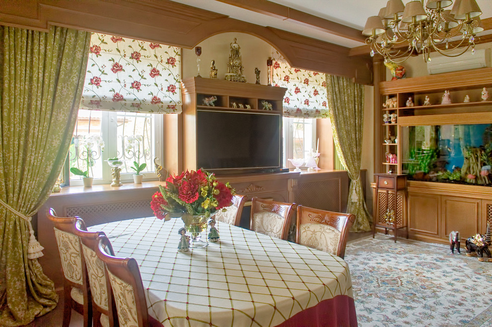 Гостиная в загородном доме в Костомарово