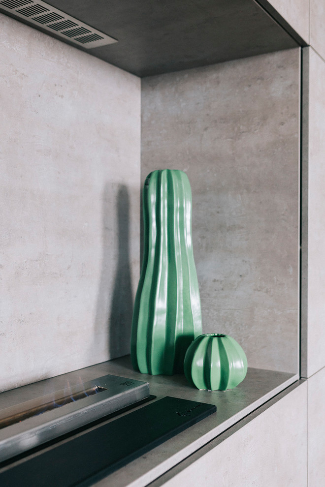 В гостях: Квартира на 37-м этаже с арт-объектами из металла