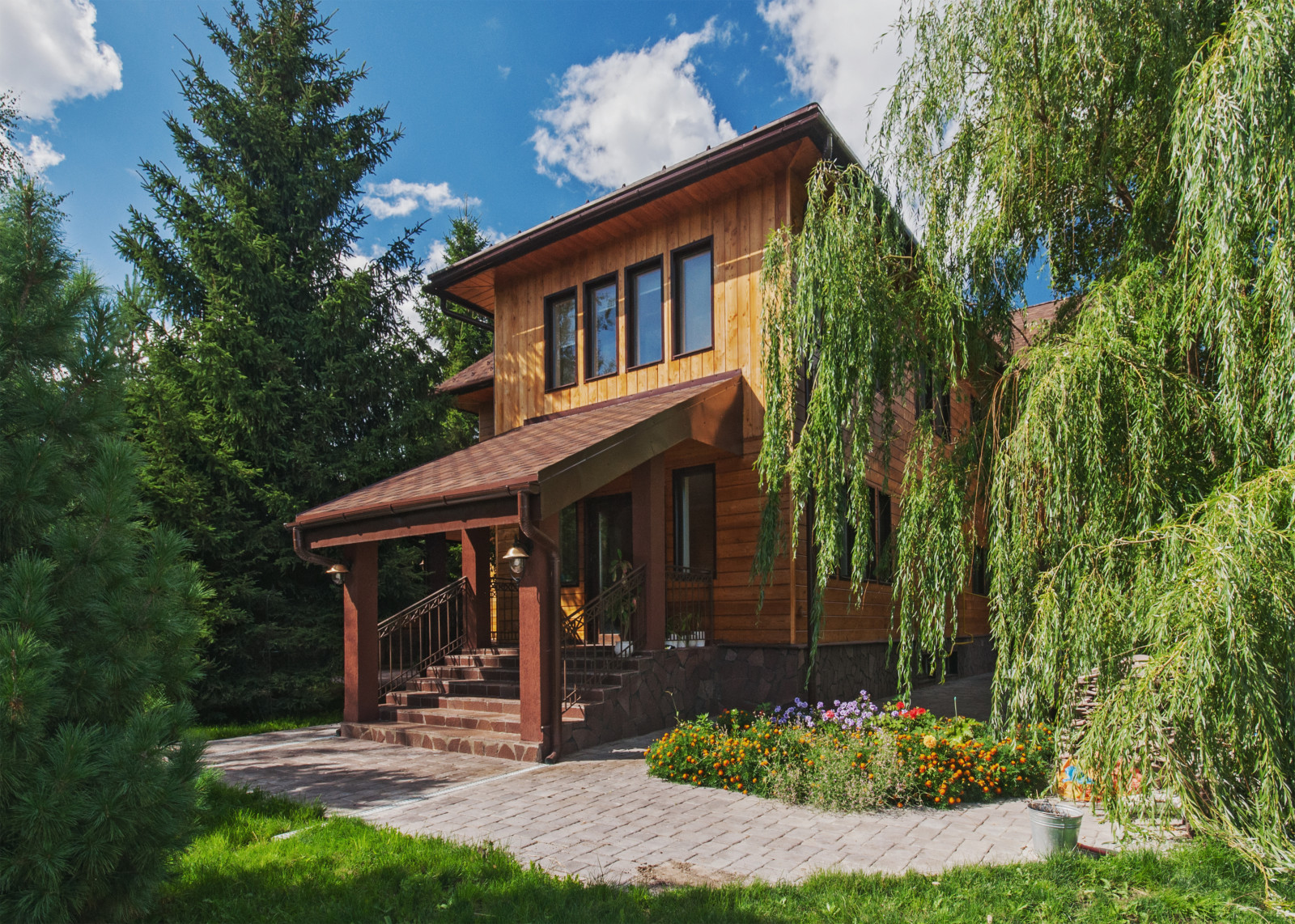 боковой вход на веранду