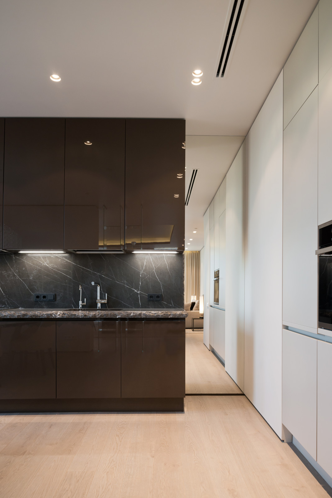 ИНТЕРЬЕР КВАРТИРЫ НА МОСФИЛЬМОВСКОЙ