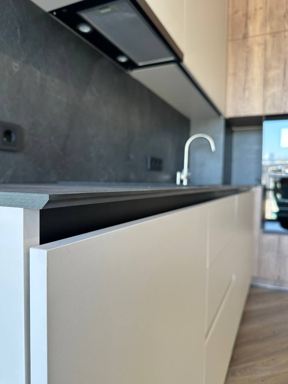 Кухня в современном стиле